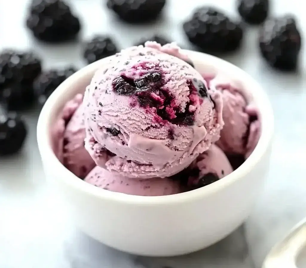 Fresh Blackberry Ice Cream (No Churn)